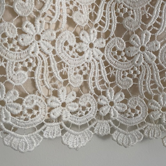 Lace Zara miniskirt sz xsmall - Picture 3 of 3